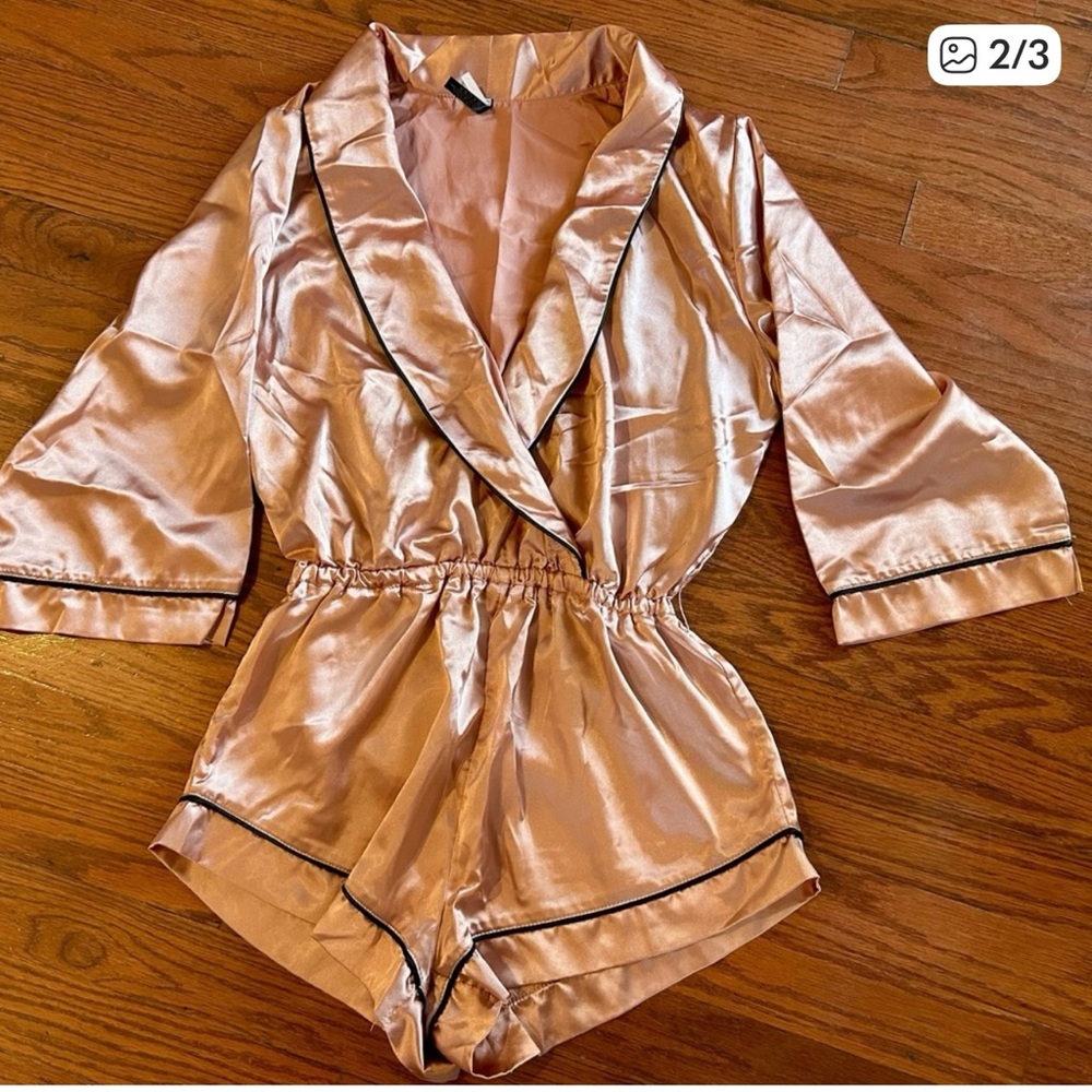 Fashion Nova Blush Satin Romperwith Black Trim - Picture 2 of 3